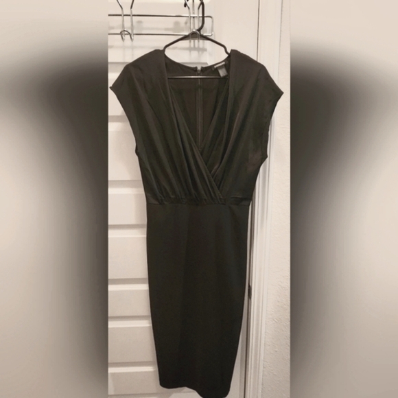 EXPRESS V-Neck Midi Sheath Dress - Picture 2 of 6